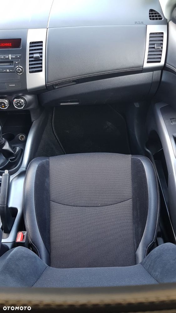 Mitsubishi Outlander 2.0 2WD Invite - 21