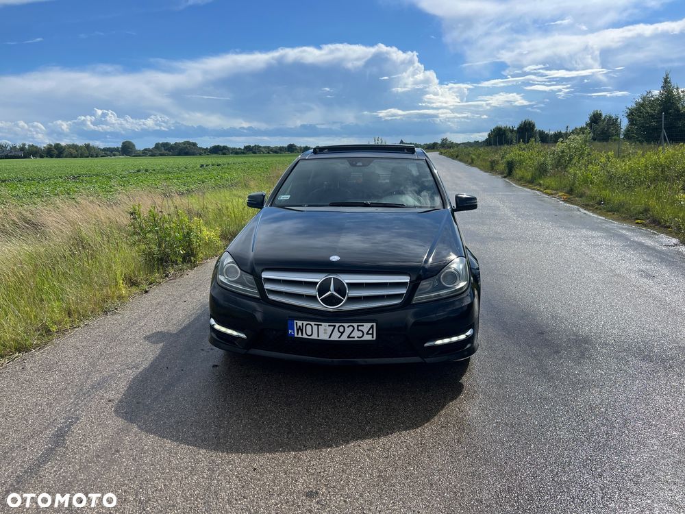 Mercedes-Benz Klasa C 300 CDI BlueEff 4-Matic Avantgarde - 2