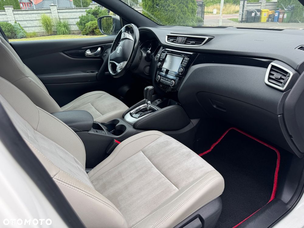 Nissan Qashqai 1.6 DCi Xtronic TEKNA - 14