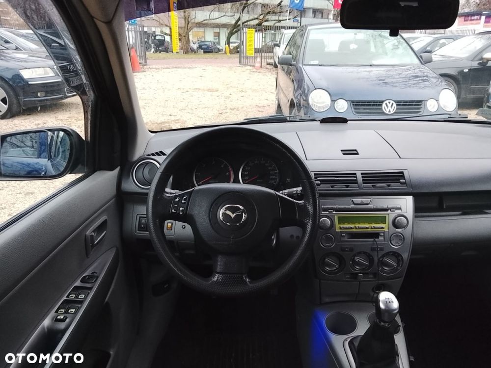 Mazda 2 - 6