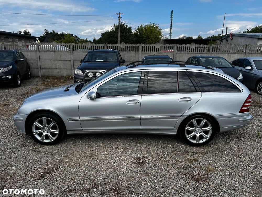 Mercedes-Benz Klasa C 220 CDI Automatik Avantgarde Sport Edition - 12