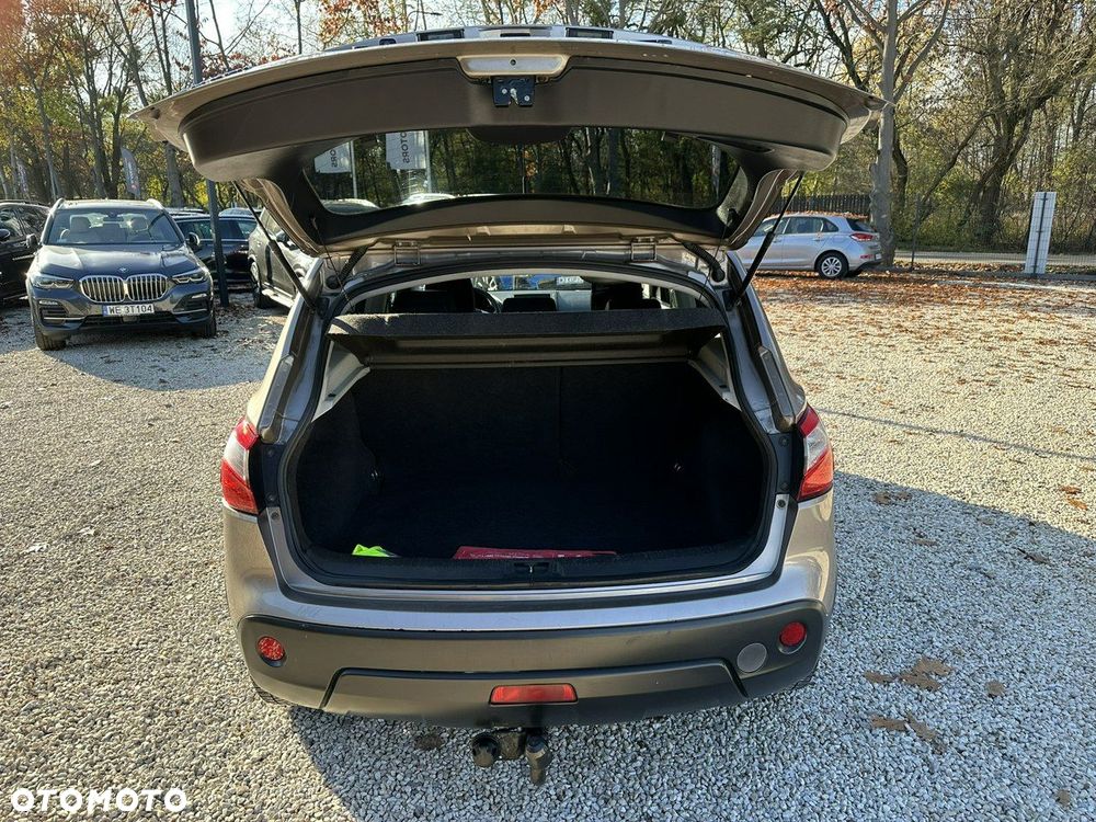 Nissan Qashqai - 10