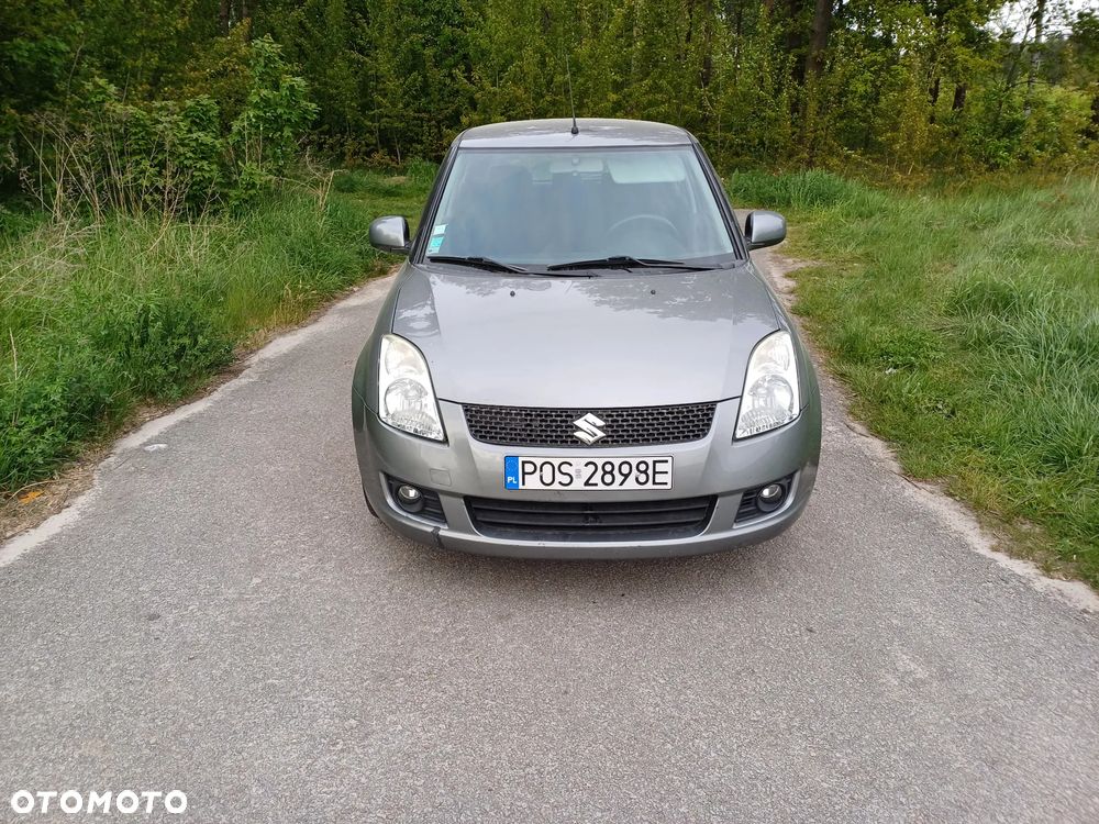 Suzuki Swift 1.3 DDiS GLX / Comfort - 2