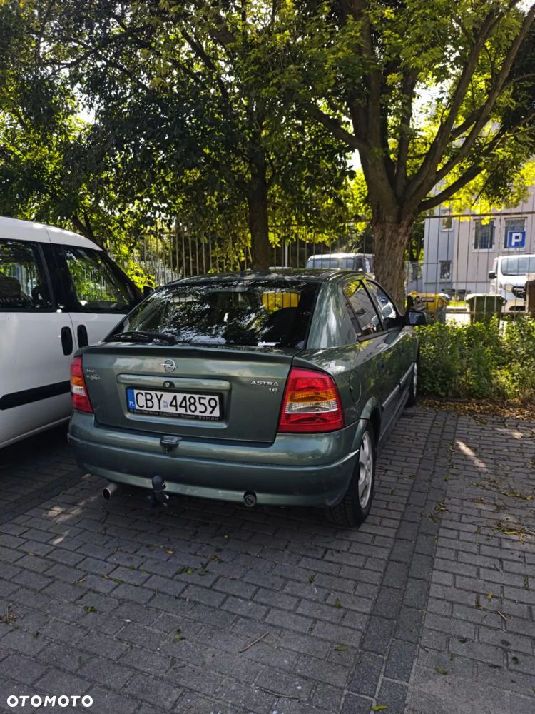 Opel Astra 1.6 - 2