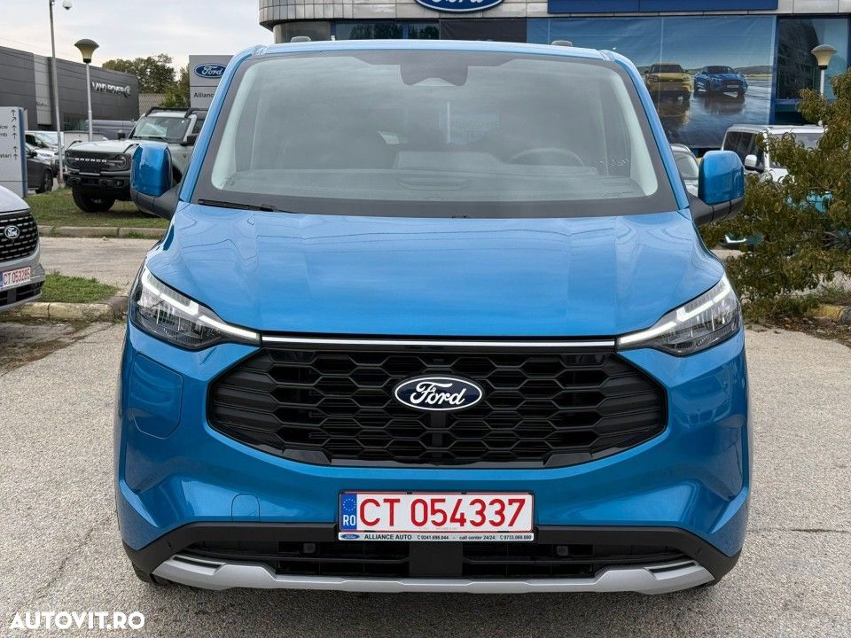 Ford Tourneo Custom - 3
