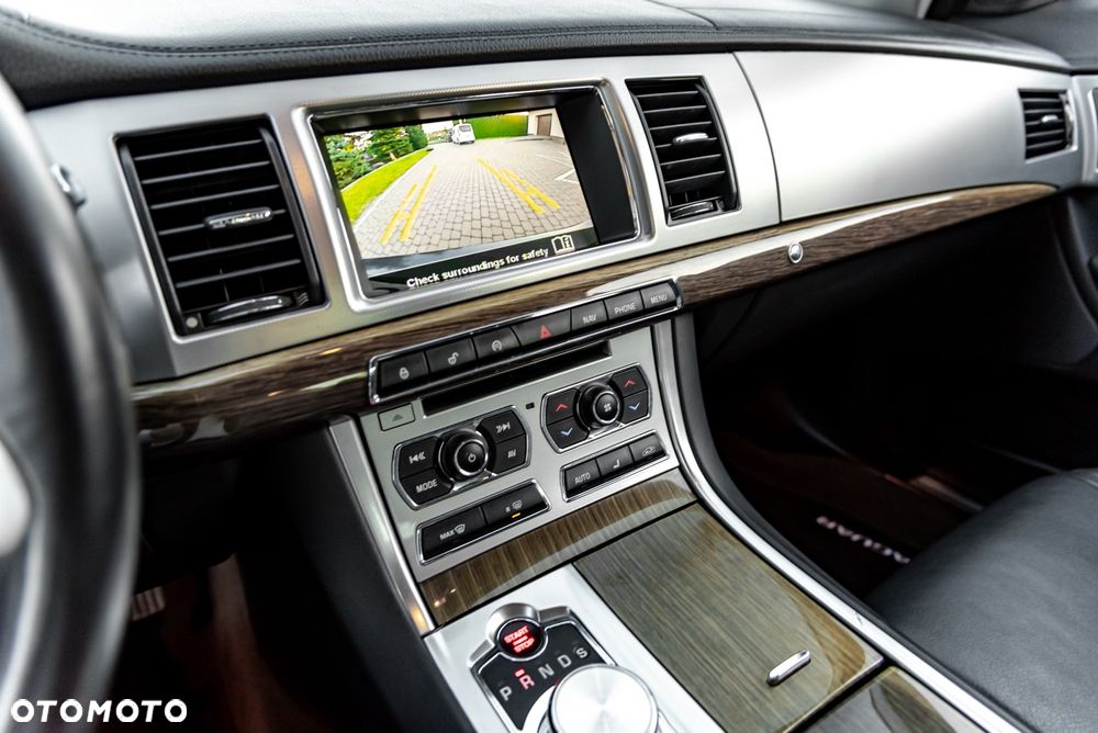 Jaguar XF 2.2 - 35