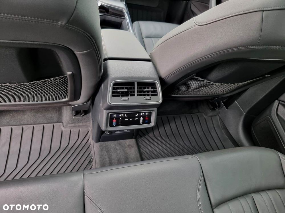 Audi e-tron 55 Quattro - 16
