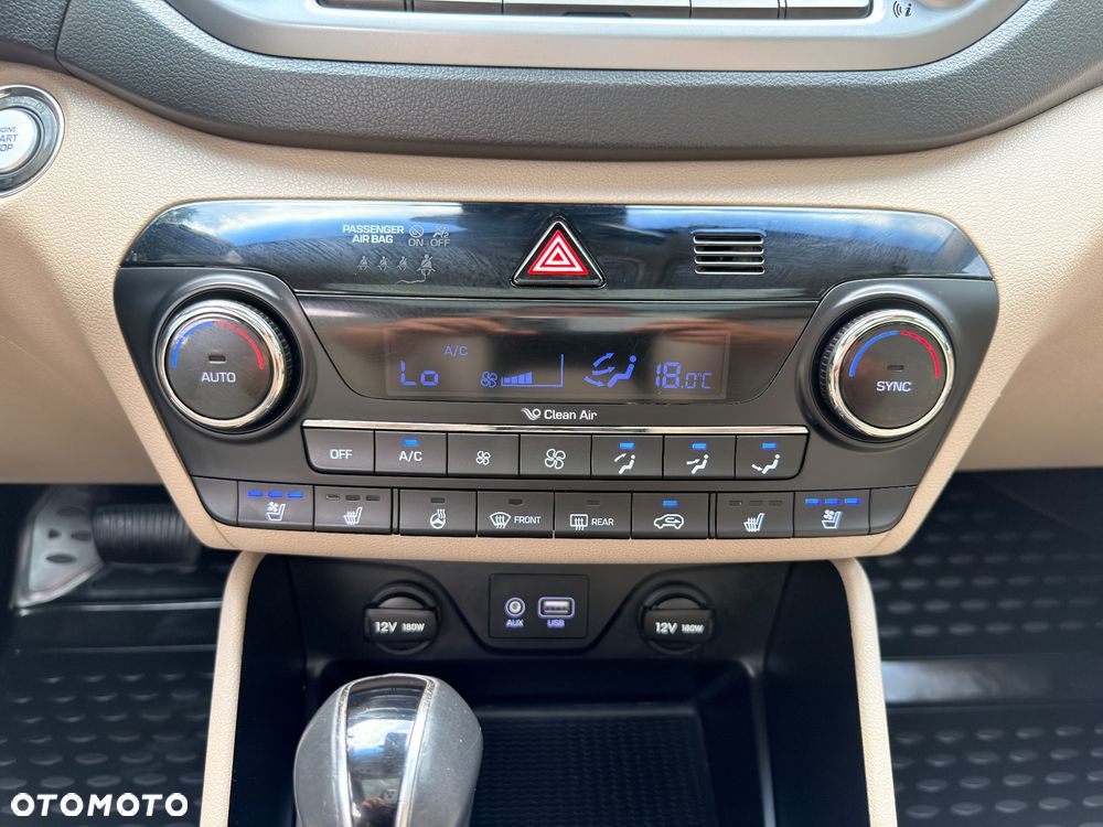 Hyundai Tucson blue 1.7 CRDi 2WD DCT Premium - 34