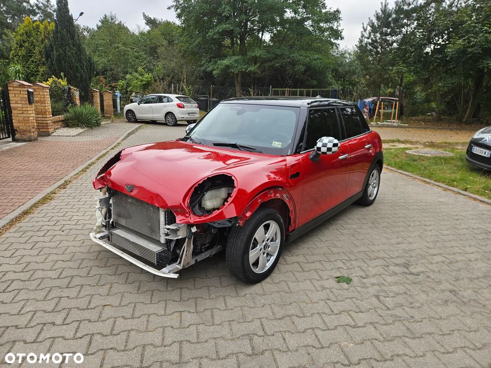 MINI Cooper Seven Chili - 5