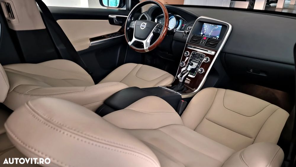 Volvo XC 60 D4 Geartronic Summum - 30