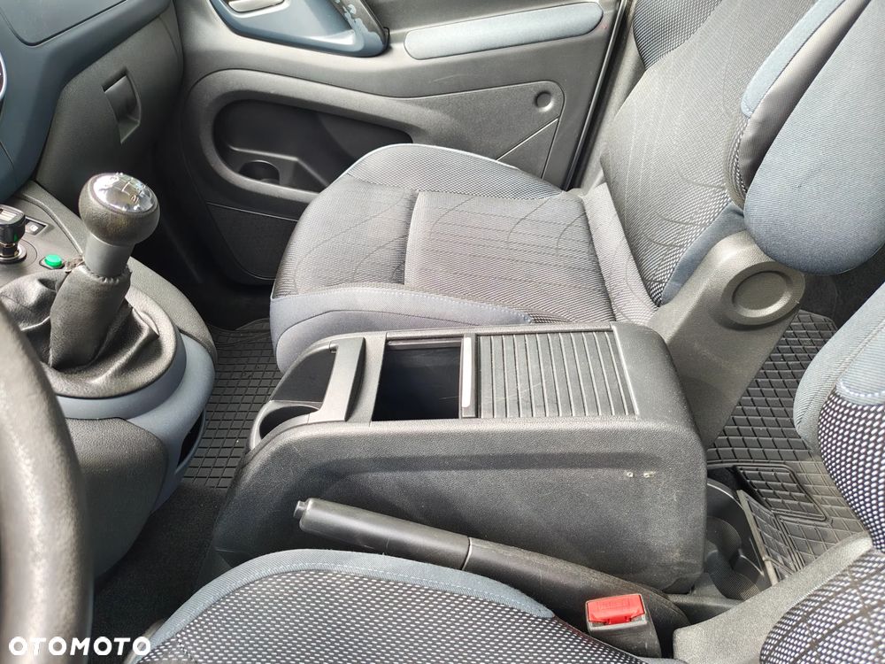 Peugeot Partner L2 Presence - 12