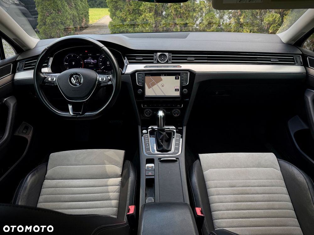 Volkswagen Passat 2.0 TDI 4Mot Elegance DSG - 10