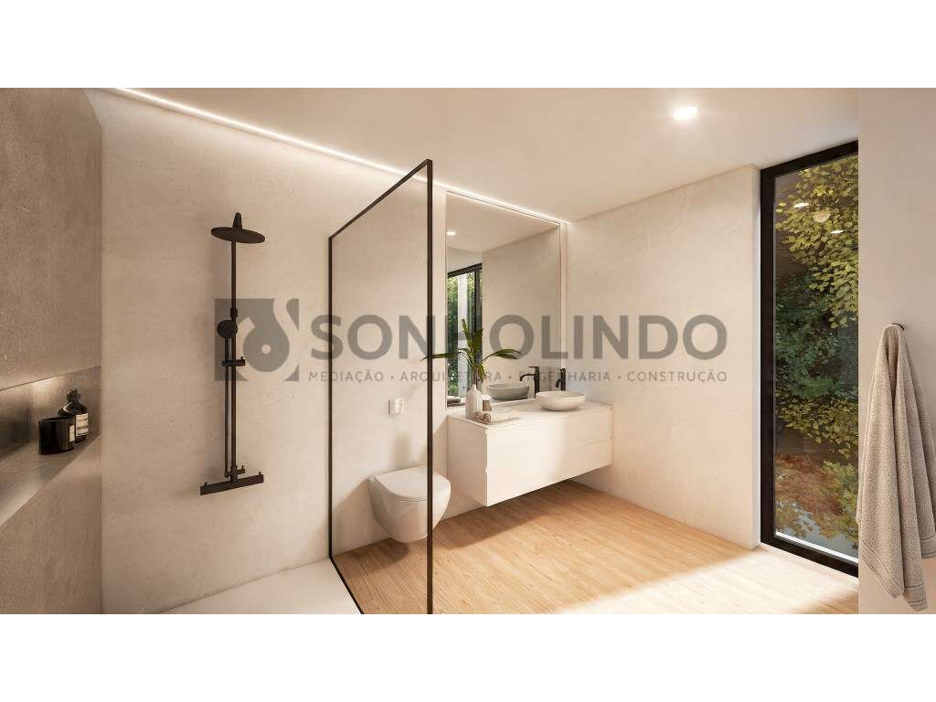 Apartamento T2 com varanda, área bruta de 167,20m2, garagem fechada... - Grande imagem: 4/16