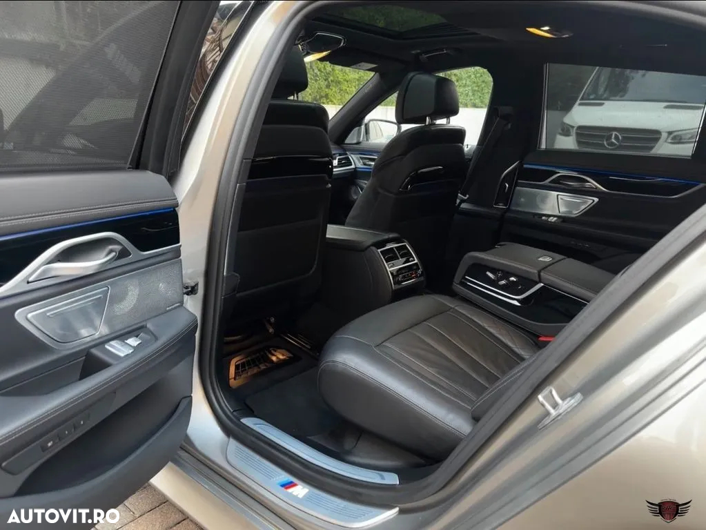 BMW Seria 7 730d xDrive MHEV - 27