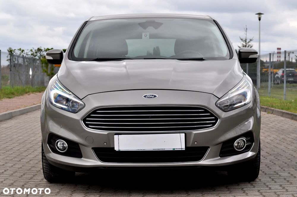Ford S-Max - 8