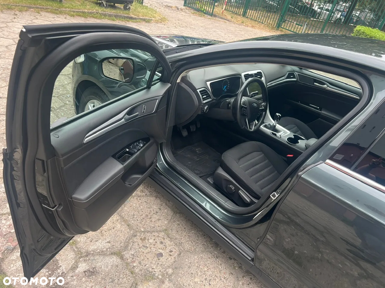 Ford Mondeo 1.5 EcoBoost Gold X (Trend) - 3
