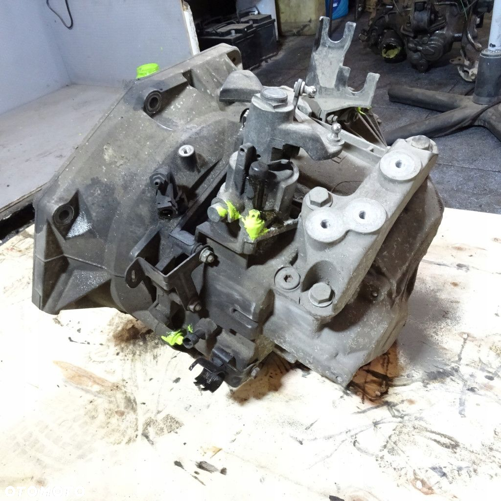 OPEL INSIGNIA A 2.0CDTI SKRZYNIA BIEGÓW F40 55561696 - 3