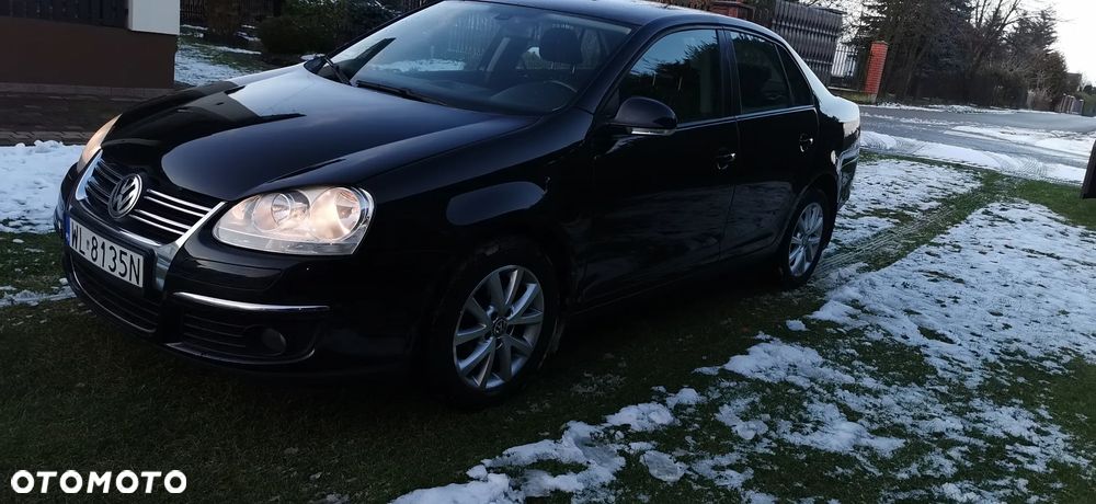 Volkswagen Jetta - 8