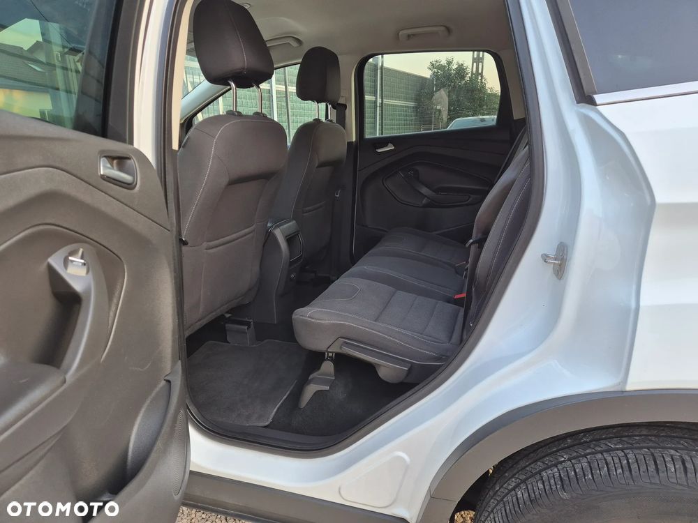 Ford Kuga 2.0 TDCi 4x4 Titanium - 15