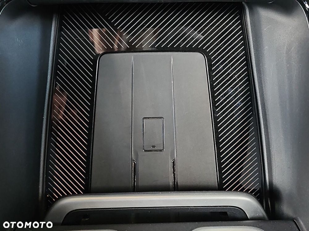 BMW X1 sDrive18i - 36
