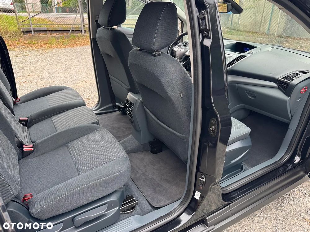 Ford Grand C-MAX 1.6 Titanium - 29