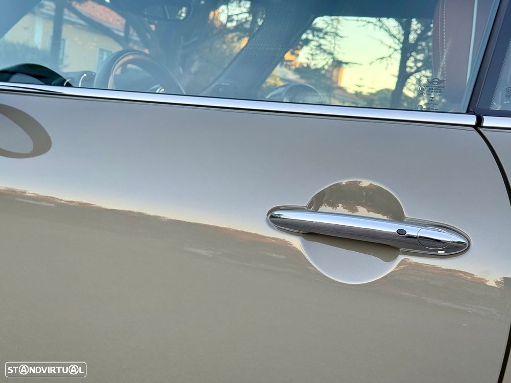 MINI Cabrio John Cooper Works Auto Desportiva - 24