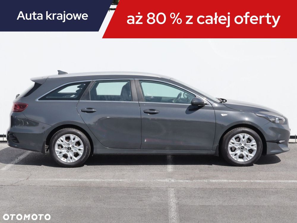 Kia Ceed - 8