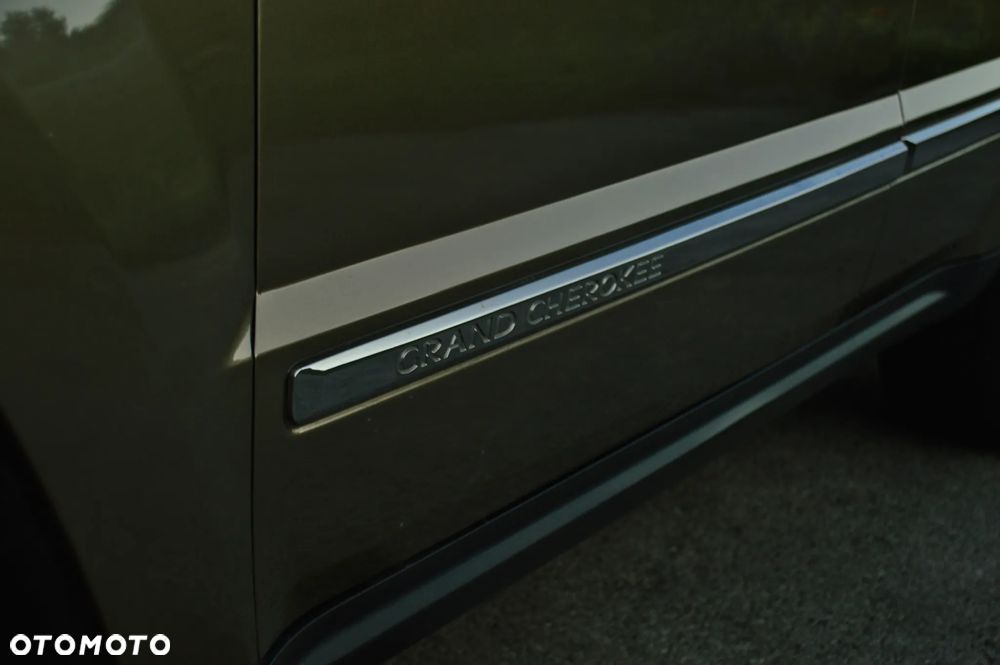 Jeep Grand Cherokee 5.7 V8 HEMI Automatik Limited - 36