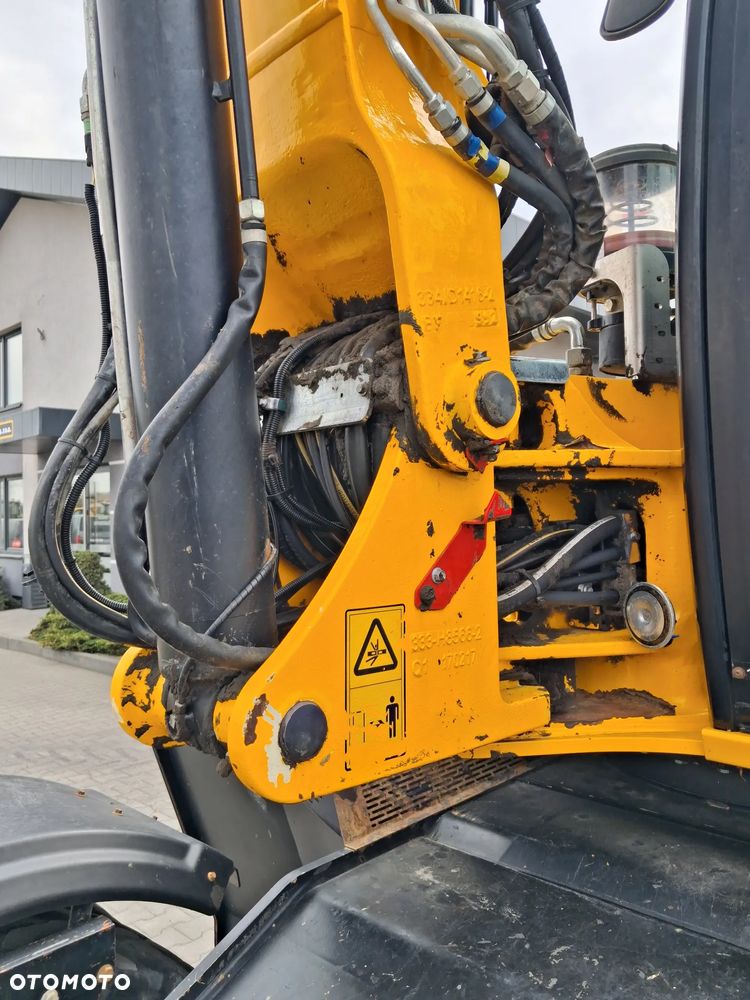 JCB HYDRADIG 110 W - 18