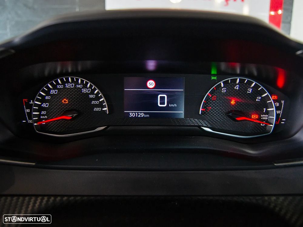 Peugeot 2008 1.2 PureTech Active Pack - 22