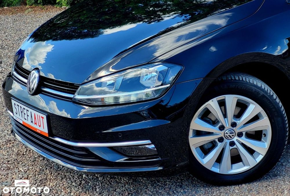 Volkswagen Golf - 34