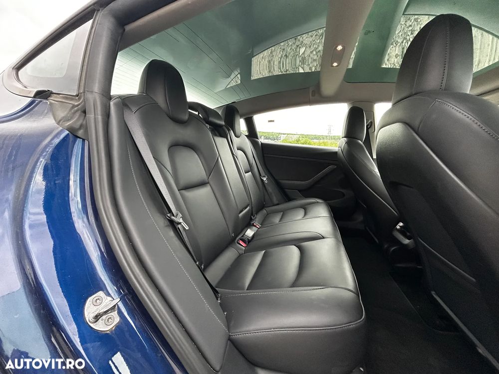 Tesla Model 3 Premium Langstreckenbatterie AWD Dual Motor - 16