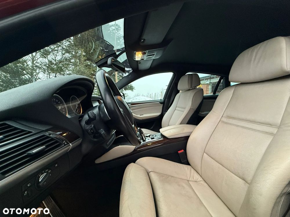 BMW X6 xDrive50i - 15