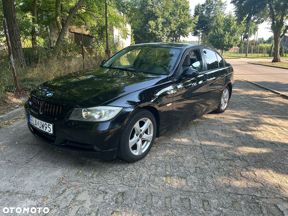 BMW Seria 3 318i - 1