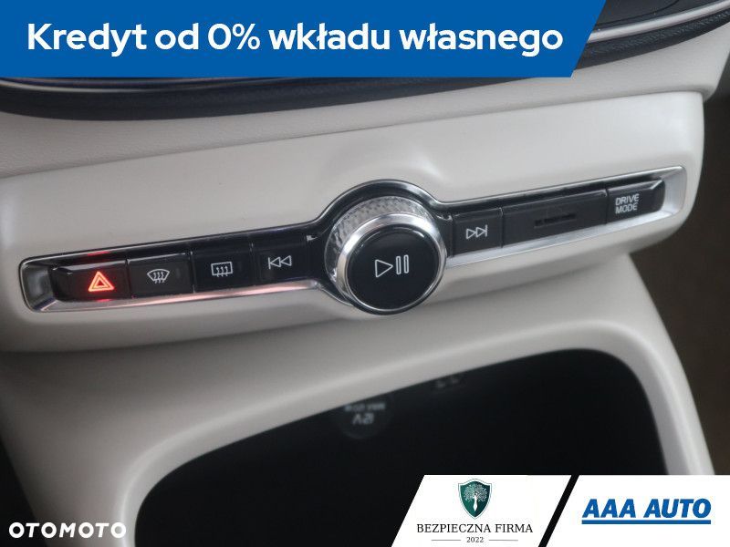 Volvo XC 40 - 14
