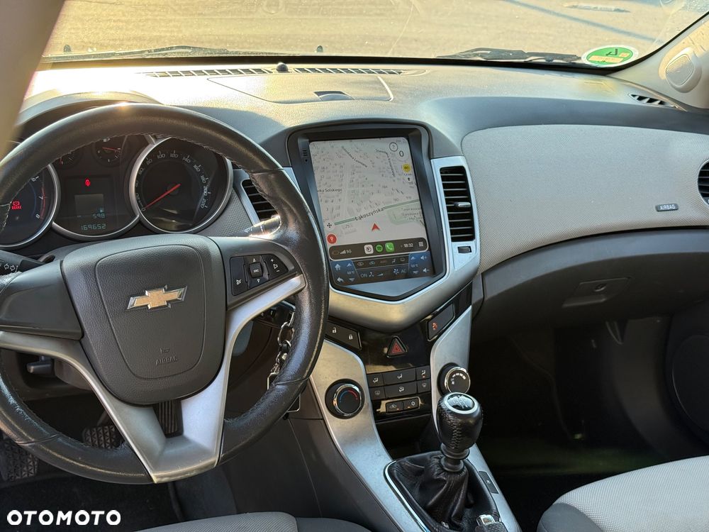 Chevrolet Cruze 1.6 - 16