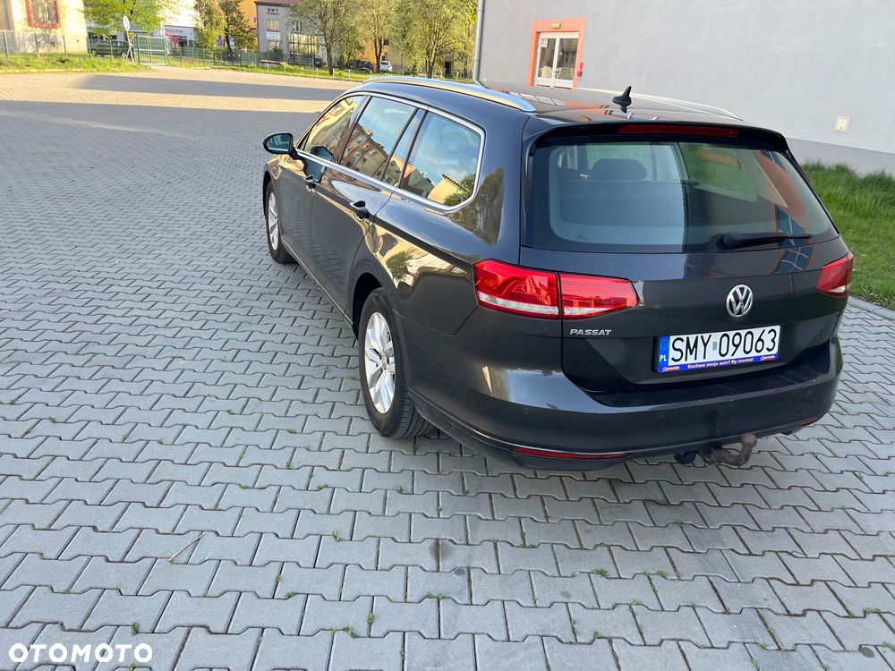 Volkswagen Passat 2.0 TDI (BlueMotion Technology) DSG Highline - 10