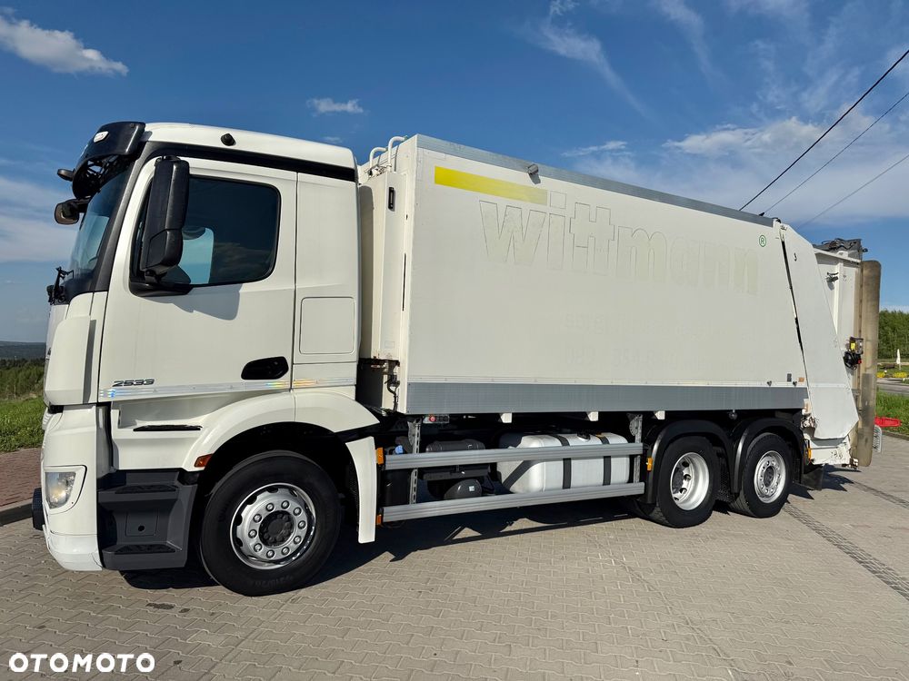 Mercedes-Benz Antos 2533 *Śmieciarka, ZOELLER MEDIUM XL 23, Euro 6, 158tyś Przebiegu* - 4