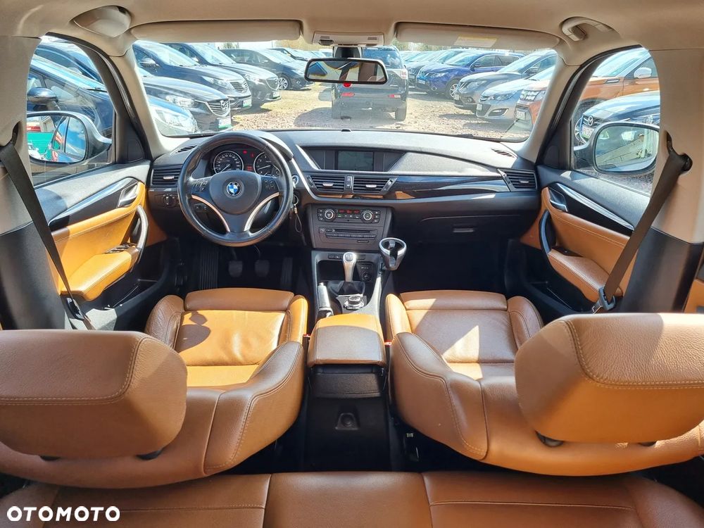 BMW X1 sDrive18i xLine - 16