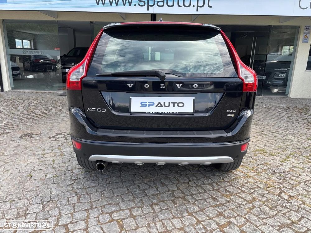 Volvo XC 60 2.4 D Drive Momentum - 27
