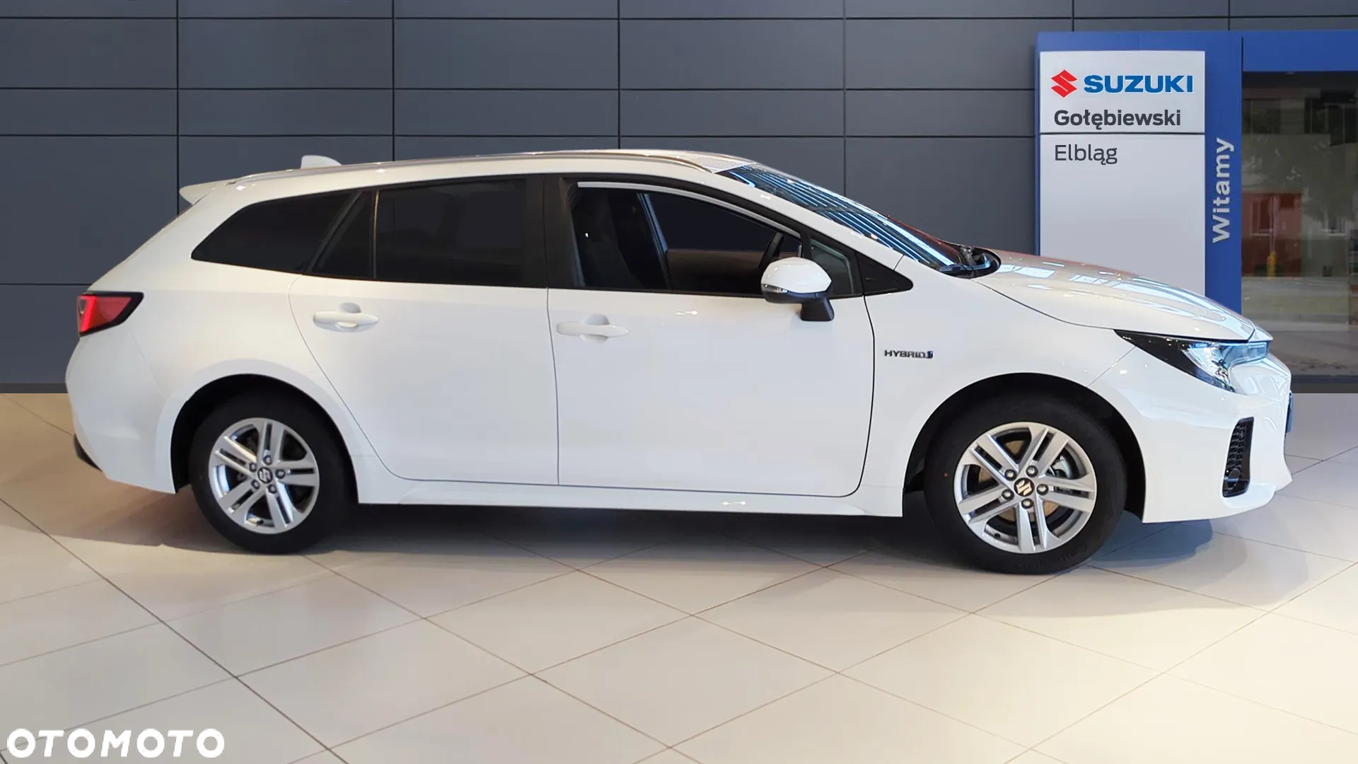 Suzuki Swace 1.8 Hybrid Premium Plus CVT - 6