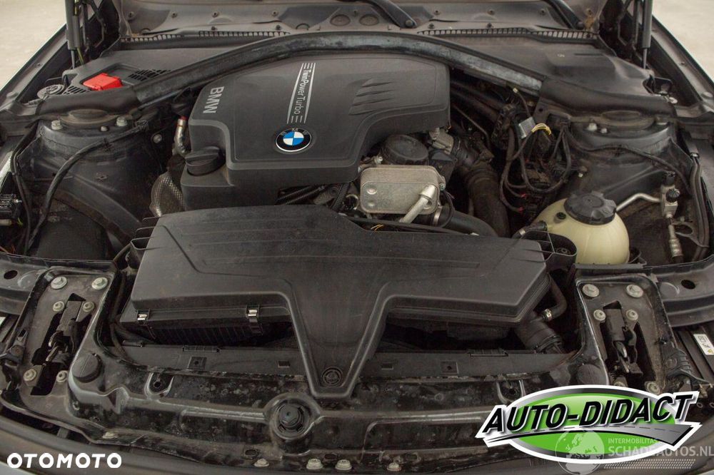 BMW Seria 3 - 16