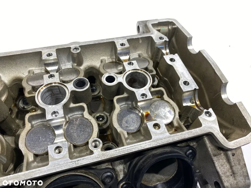 Głowica Triumph Daytona 675 - 4