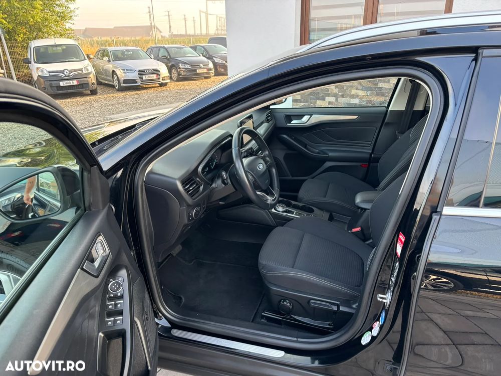 Ford Focus - 13