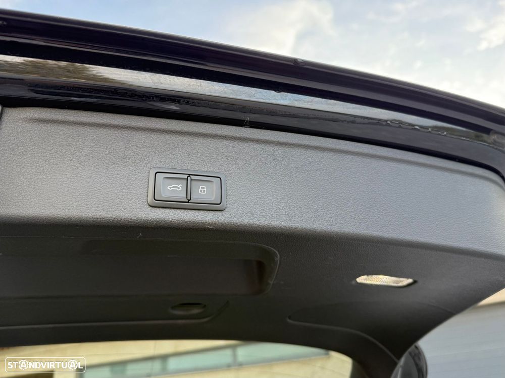 Audi A4 Avant 2.0 TDI S-line S tronic - 24