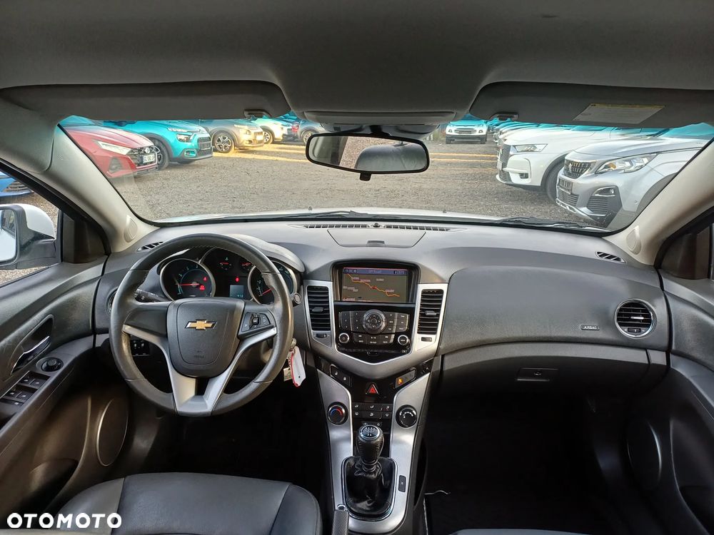 Chevrolet Cruze 1.8 LTZ+ - 20