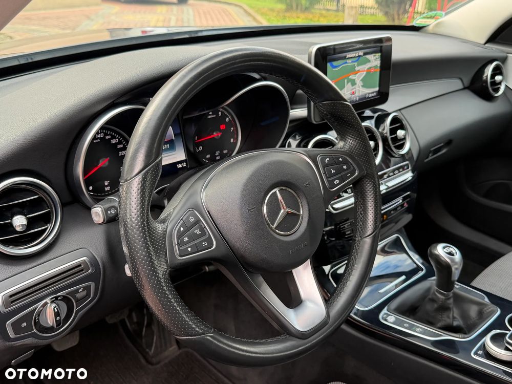 Mercedes-Benz Klasa C 200 Avantgarde - 23