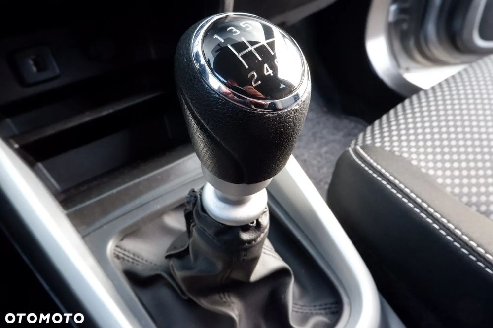 Suzuki Vitara 1.6 DDiS (4x4) Allgrip Comfort - 23