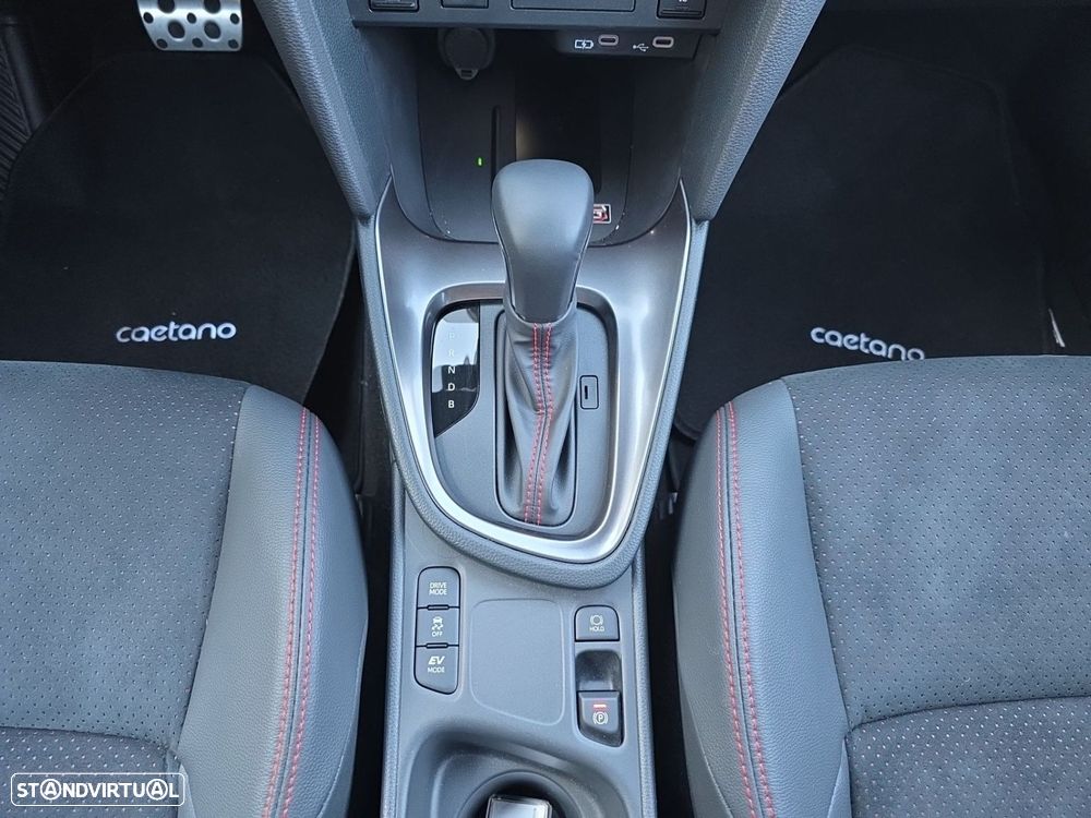 Toyota Yaris Cross 1.5 Hybrid GR Sport - 16