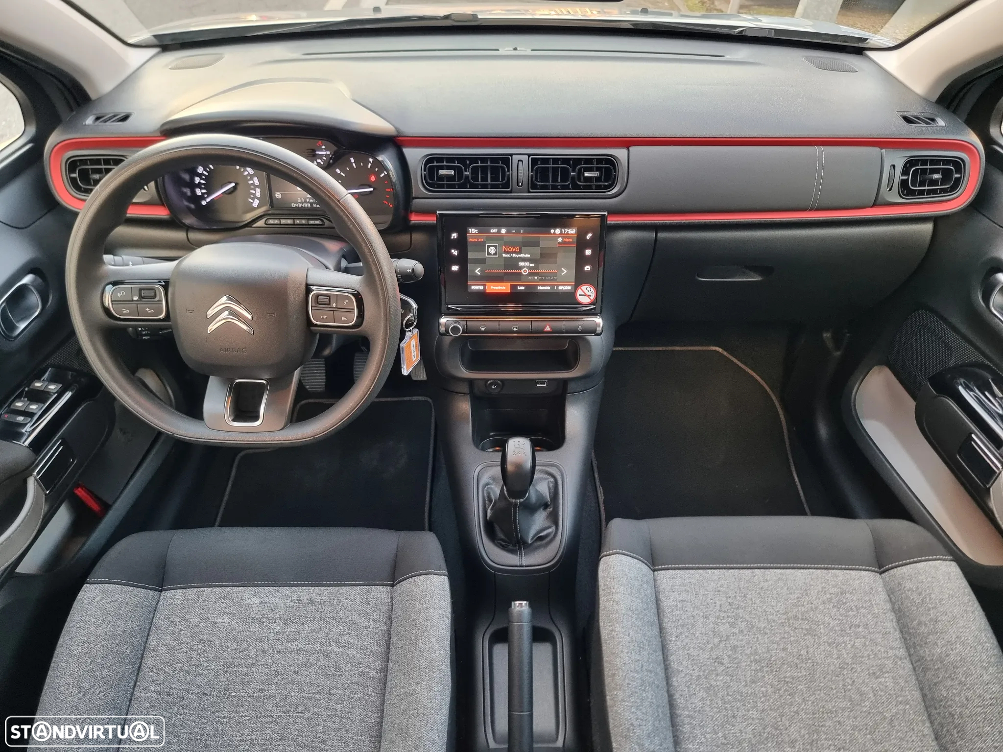 Citroën C3 1.2 PureTech C-Series - 16